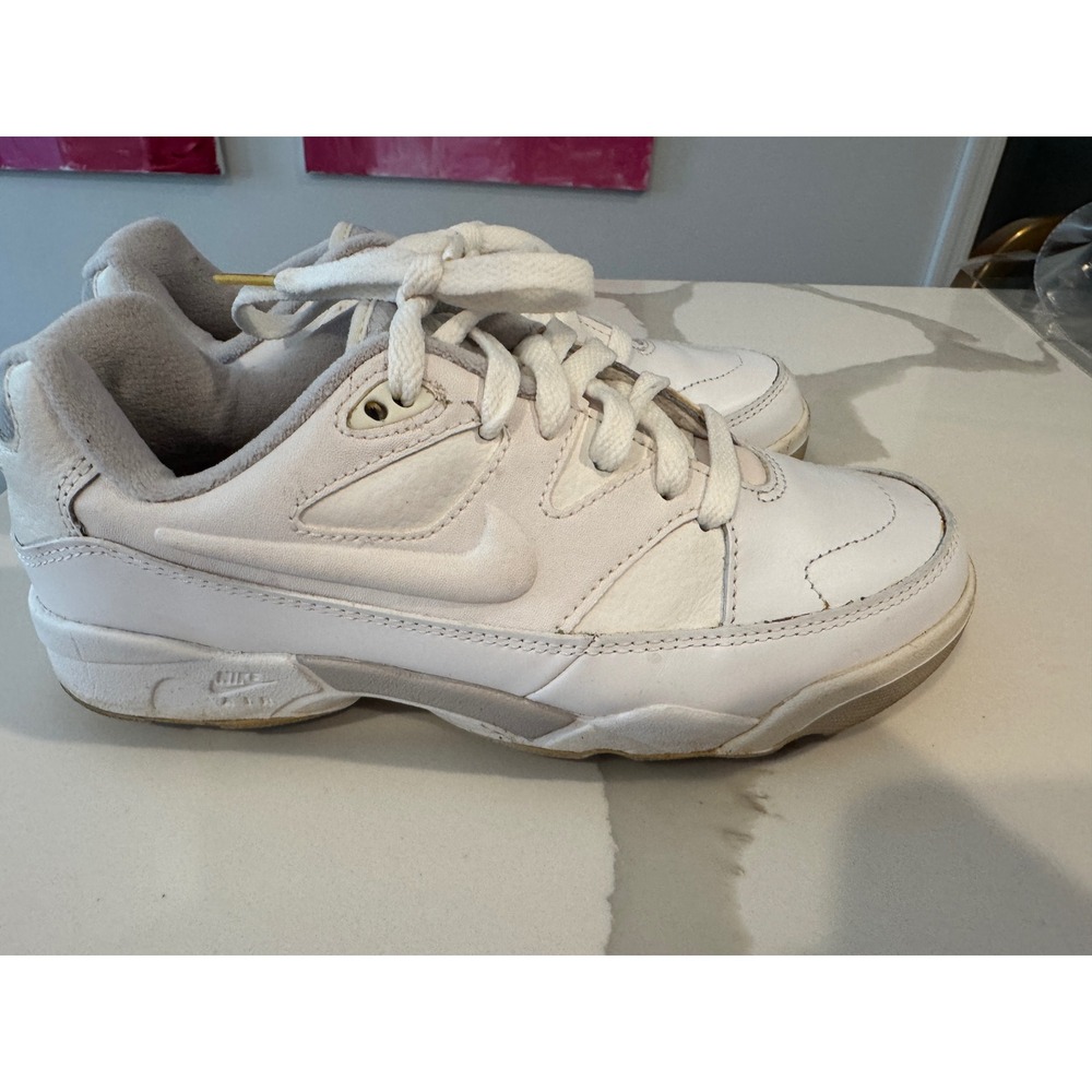 Nike Golf Shoes Womens 8.5 White Leather Spiked Cleats Low Top‎ Sneaker